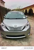 Toyota Sienna XLE 8 Passenger 2011 Grey - 3