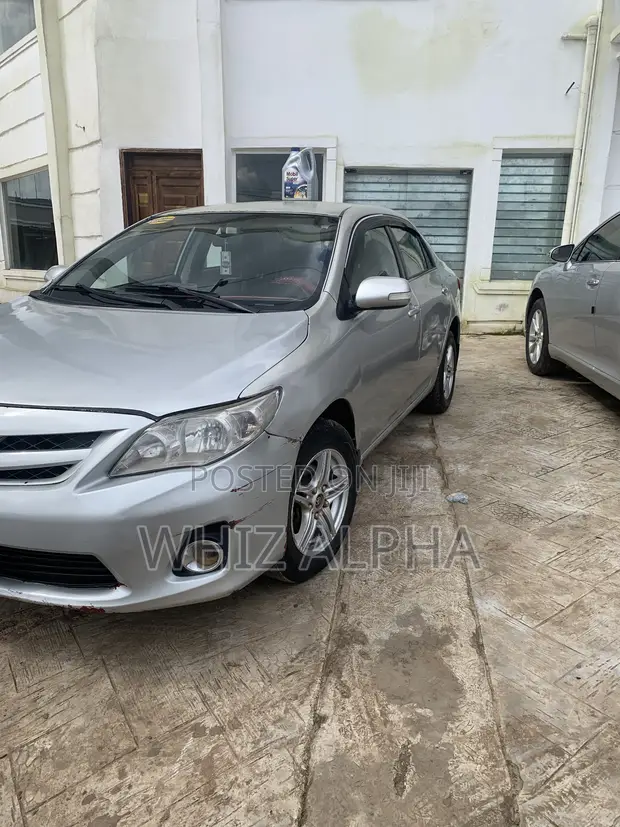 Toyota Corolla 2009 Black - 1