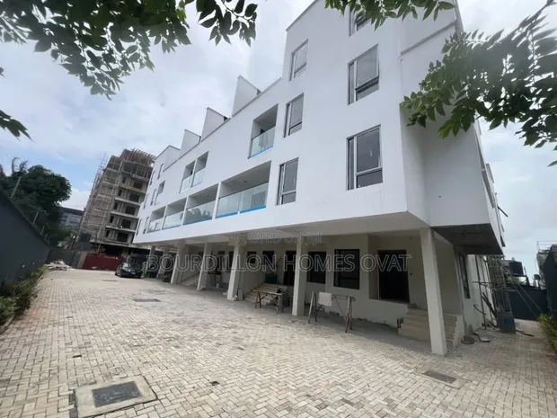 4 Bedroom Duplex for Sale in Victoria Island, Lagos - 1