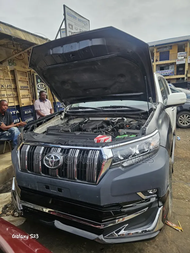 Toyota Land Cruiser Prado 2010 (2023 Exterior Upgrade) - 1