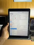 Apple iPad 9.7 32GB Gray (6th Gen) - 3