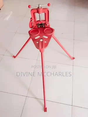Brand New SE Standing Pipe Vise (75mm)