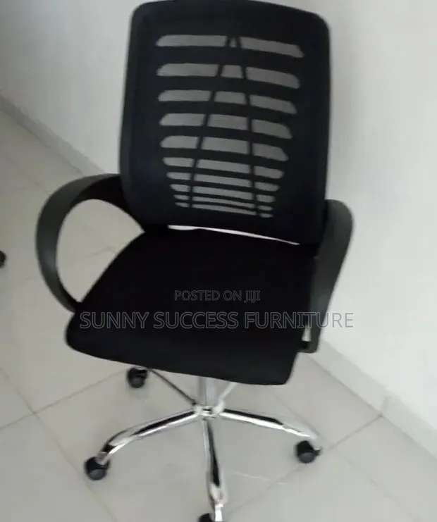 Victory Swivel Office Chair with Armrest - 1