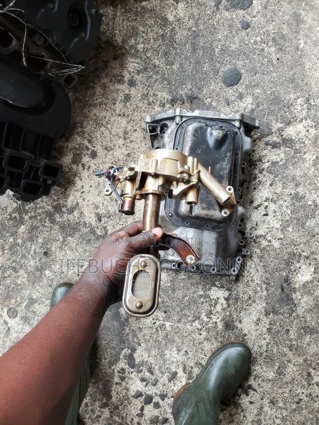 Oil Pump for Jeep Cherokee/Wrangler/Chrysler 3.6L V6 (Used) - 1
