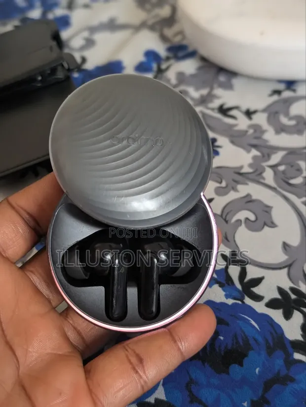 Oriamo Space Buds Bluetooth Headphones - 1