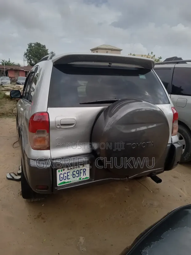 Toyota RAV4 2003 Silver Automatic - 1