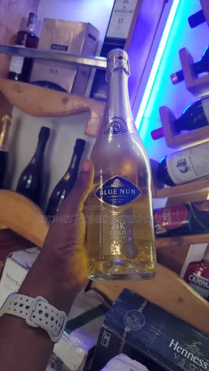Blue Nun Carat Gold Sparkling Wine (Carton of 12)