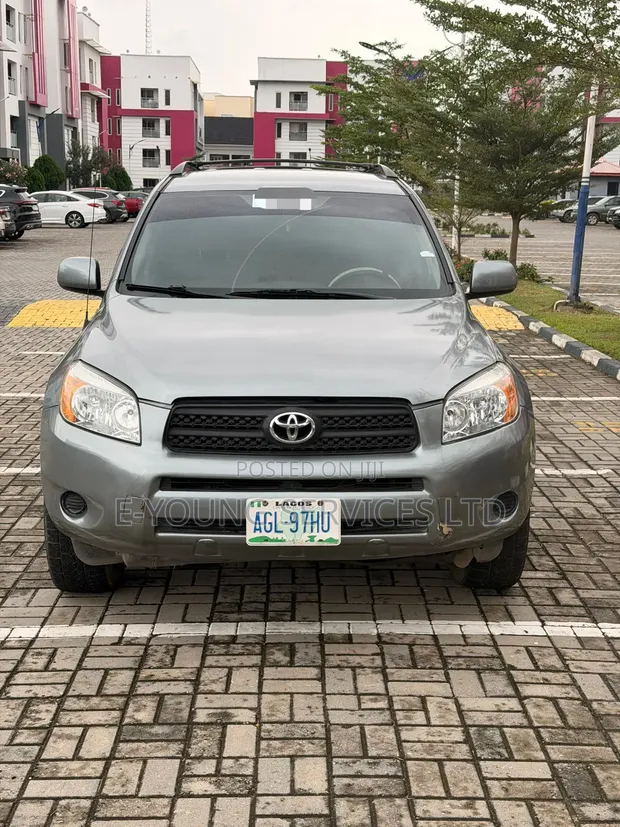 Toyota RAV4 2007 Grey - 1