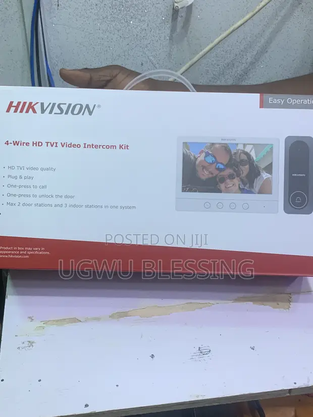 Hikvision DS-KIS203T Villa Analog Video Door Phone Kit - 1