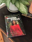 Littafin 'Woman Evolve' na Sarah Jakes Roberts - 2