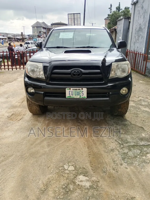 Toyota Tacoma 2006 Black - 1