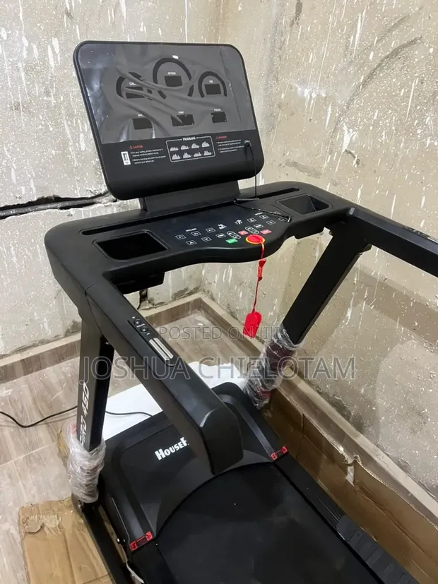 HouseFit Spiro 450 Treadmill - 1