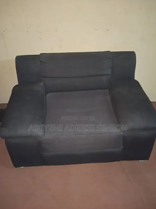 Used 6-Seater Chair - 1