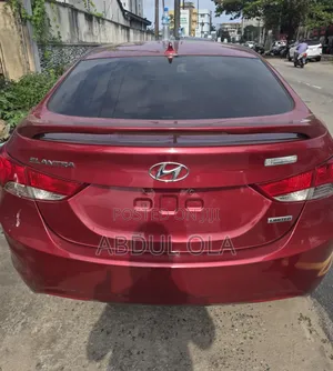 2013 Hyundai Elantra GLS Sedan - Maroon