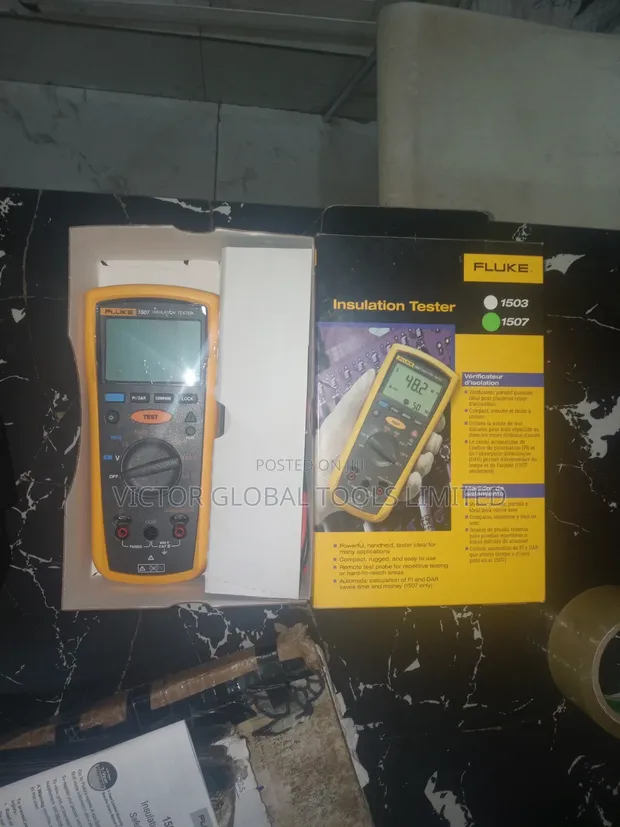 Fluke 1507 Insulation Tester - 1