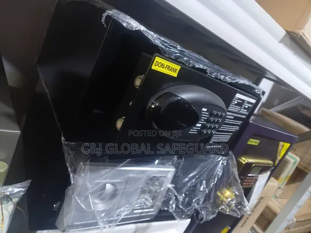 Digital Display Laptop Safe - 1