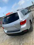 Toyota Highlander 2011 Silver - 2