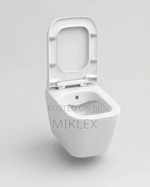 Master Water Closet - Brand New