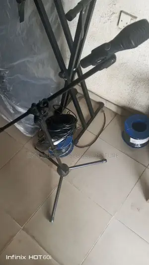 3-Leg Microphone Stand