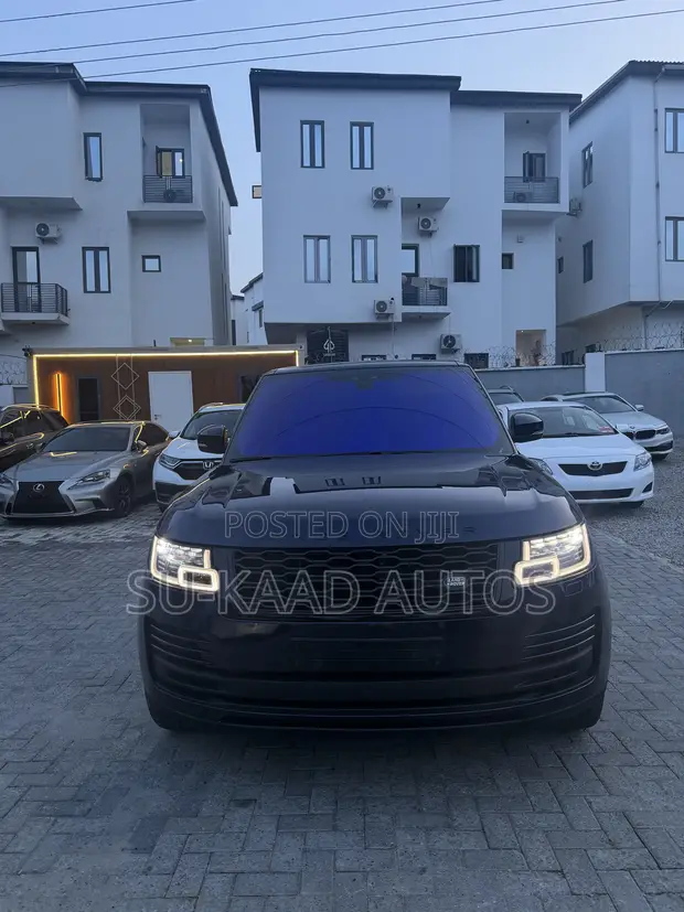 Land Rover Range Rover Evoque 2022 Blue - 1