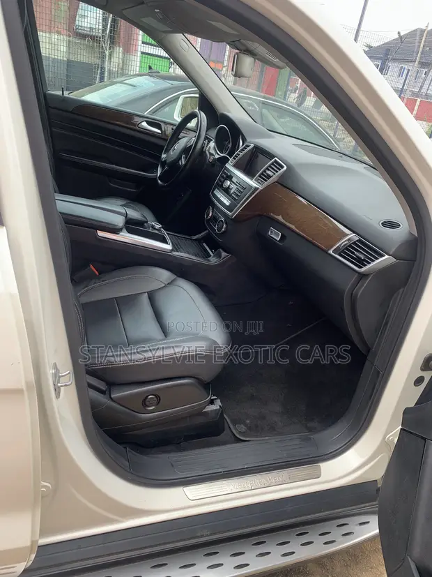 Mercedes-Benz M Class ML 350 4Matic 2012 White - 1