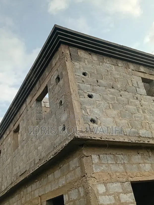 Ginin Parapet Kai Tsaye ta Boluwati-wish Limited - 1