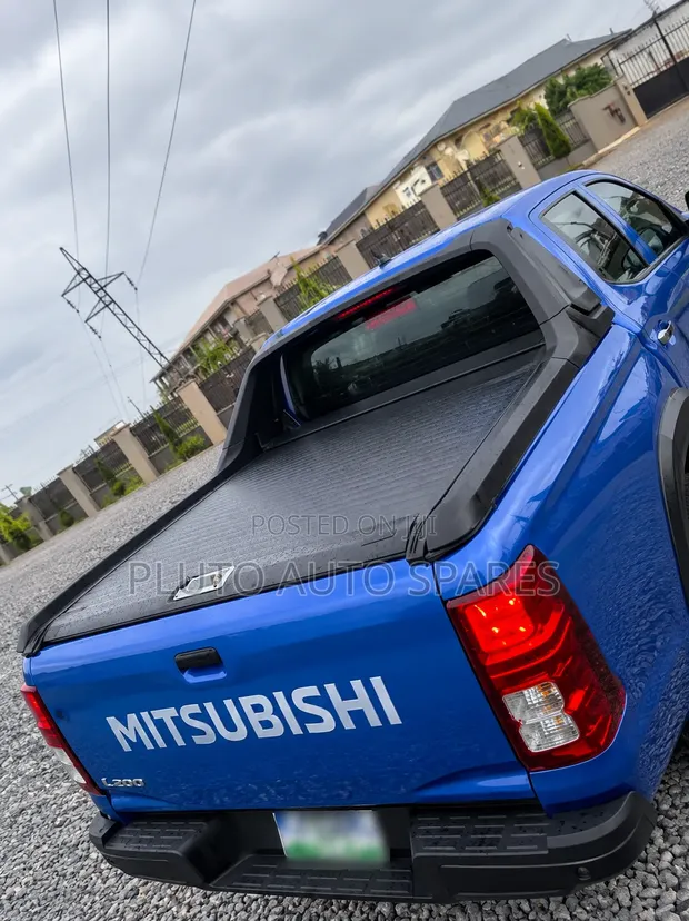 Retractable Roller Boot Cover + TRD Spoiler for Mitsubishi L200 2025 - 1