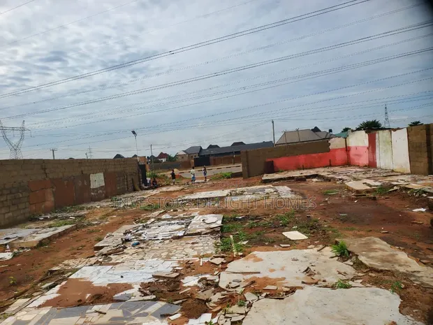 Filin Kasuwanci Don Siyarwa - Ibuzor Expressway - 1