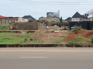 Filin Kasuwanci Don Siyarwa - Ibuzor Expressway