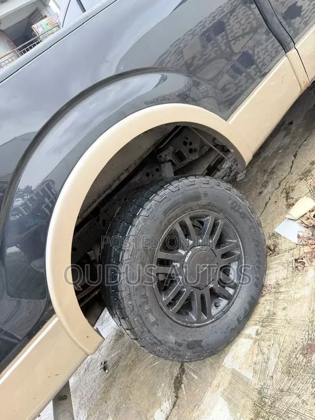Ford F-150 2013 Brown - 1
