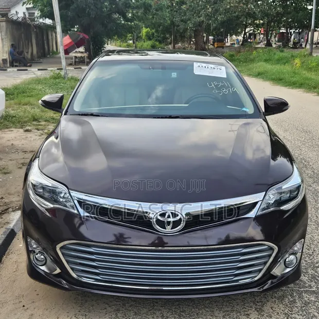 2013 Toyota Avalon Limited Sedan FWD Burgundy - 1
