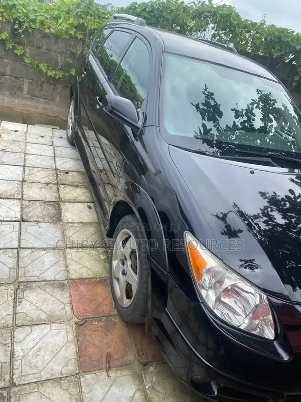 Pontiac Vibe 2004 Automatic Hatchback - 1