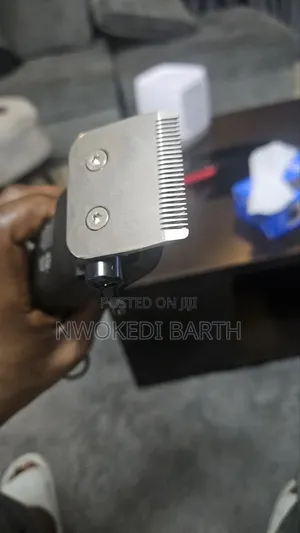 Brand New Andis Ultra Clipper (Corded)