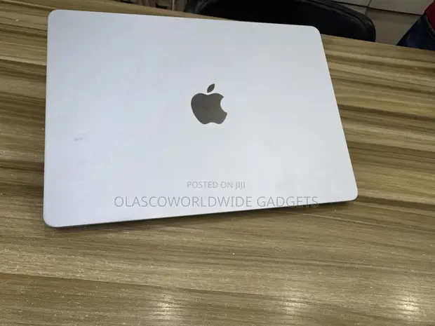 Apple MacBook Air 2025 M4 16GB RAM 512GB SSD - 1