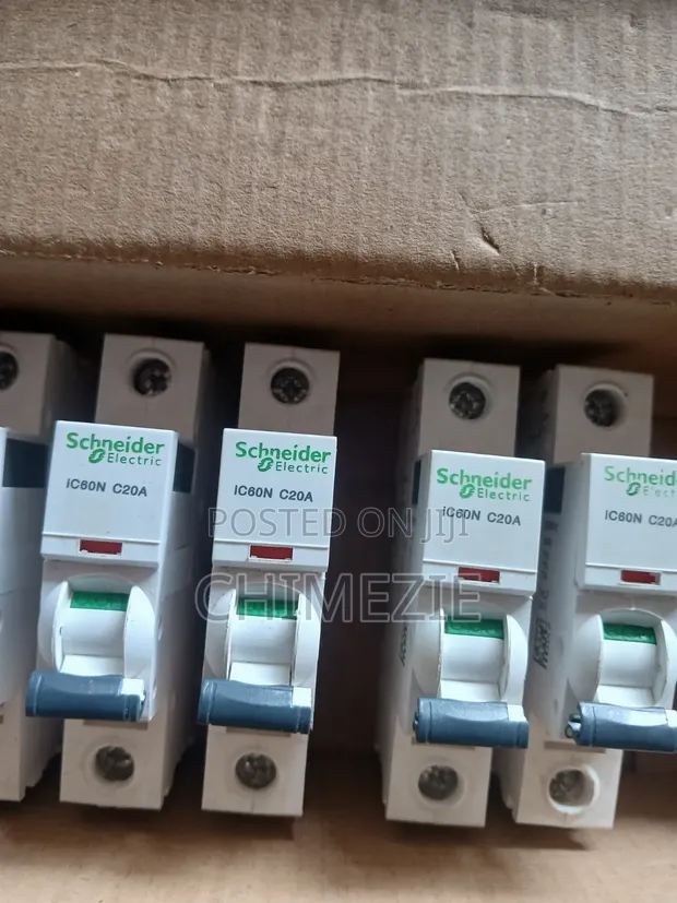 Schneider Electric 20A Single Pole Circuit Breaker - 1