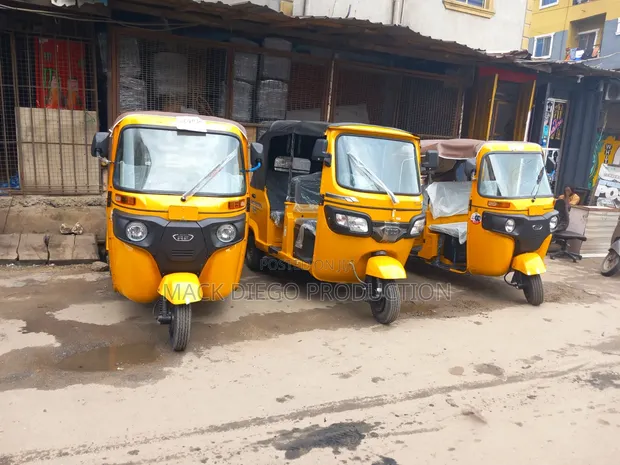 New Bajaj RE Three-Wheeler (2026) - Red - 1