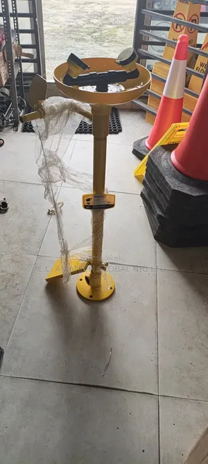 Eyewash Station - Floor Mounted Galvanized