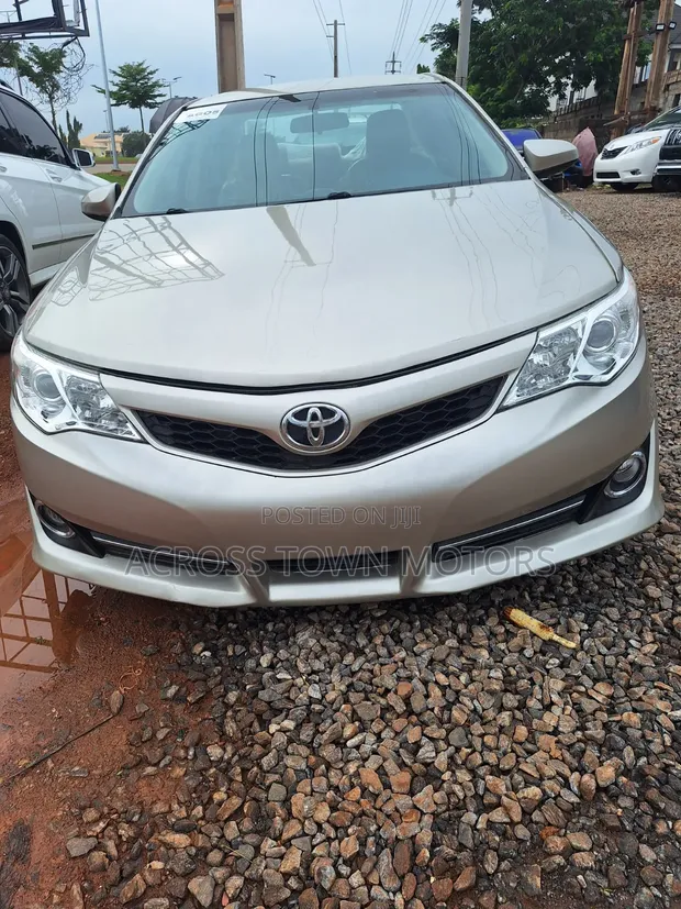 Toyota Camry LE Zinare 2012 - 1