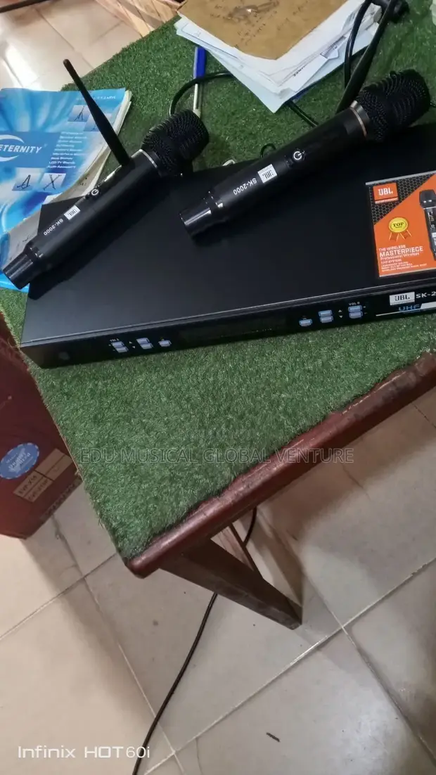 JBL SK2000 Wireless Microphone - 1