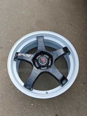 17 Inch Sporty Universal Rims (Used)