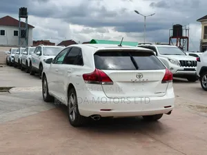 Toyota Venza 2010 White