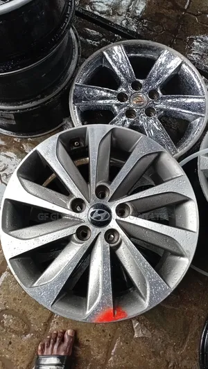 Hyundai 17" Rims - Direct Tokunbo