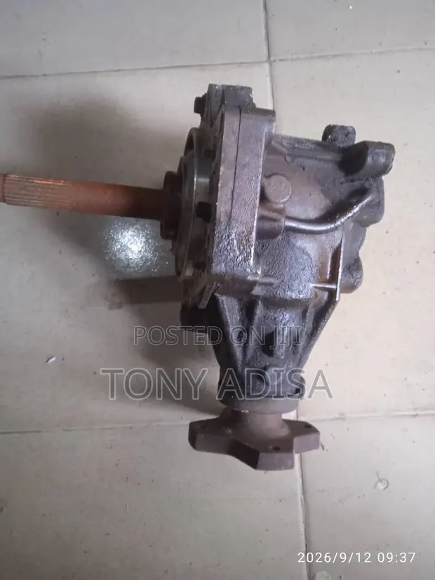 Nissan Qashqai AWD/4WD Gearbox Transfer Box Case Axle - 1