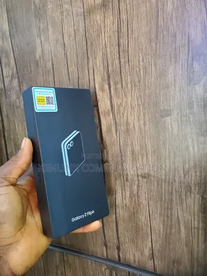 New Samsung Galaxy Z Flip6 256GB Blue
