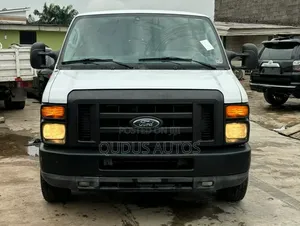 2011 Ford E-250