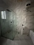 4 Bedroom Duplex da BQ a Lekki Phase 1 Sayarwa - 4