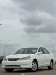 Toyota Camry 2005 White - 1