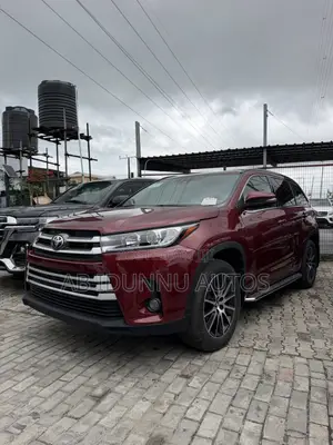 2018 Toyota Highlander XLE AWD 3.5L V6 Burgundy