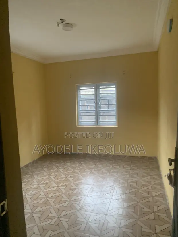 Mini Flat mai dakuna 2 don haya a Igando, Egan - 1
