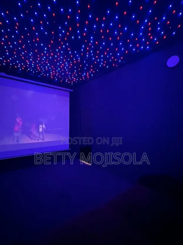 Apartment na Kwana 1 mai Hidima tare da Sinima na Kai - 1